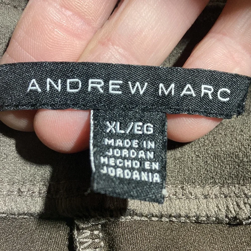 Andrew Marc XL Taupe Faux suede 90% polyester 10% Spandex Inseam 28” NWOT - Picture 3 of 6